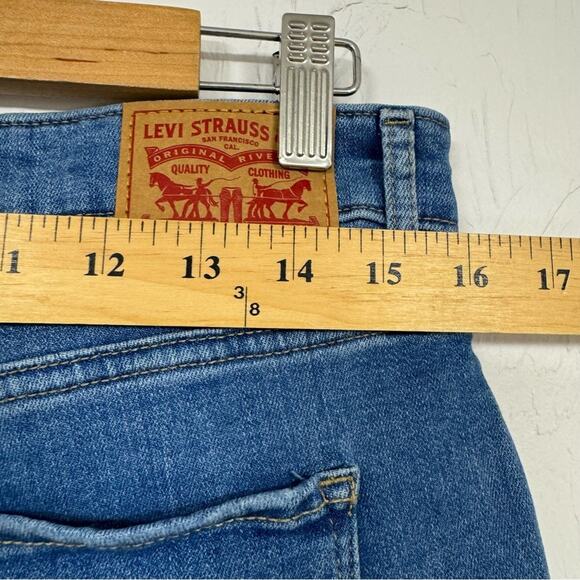 Levi’s 725 High Rise Bootcut Jeans Womens 32 Blue Stretch Denim Casual Zip Fly - Picture 12 of 15